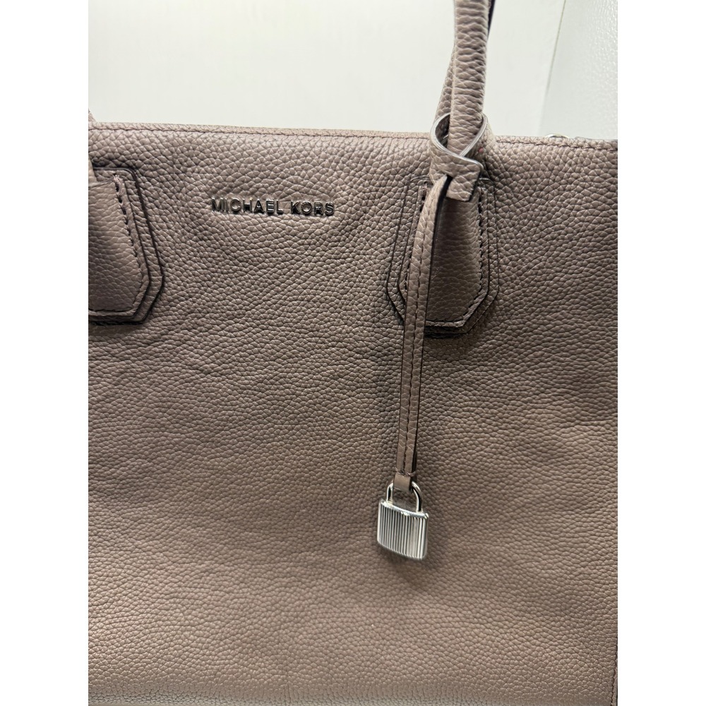 Michael Kors Tote Bag Pebble Leather Taupe Shoulder Bag Gold Tone Hardware - Picture 4 of 10